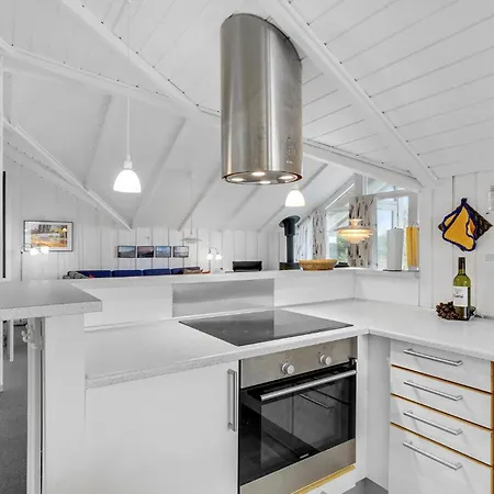 Nice Home In Hvide Sande With Sauna Semesterbostad *